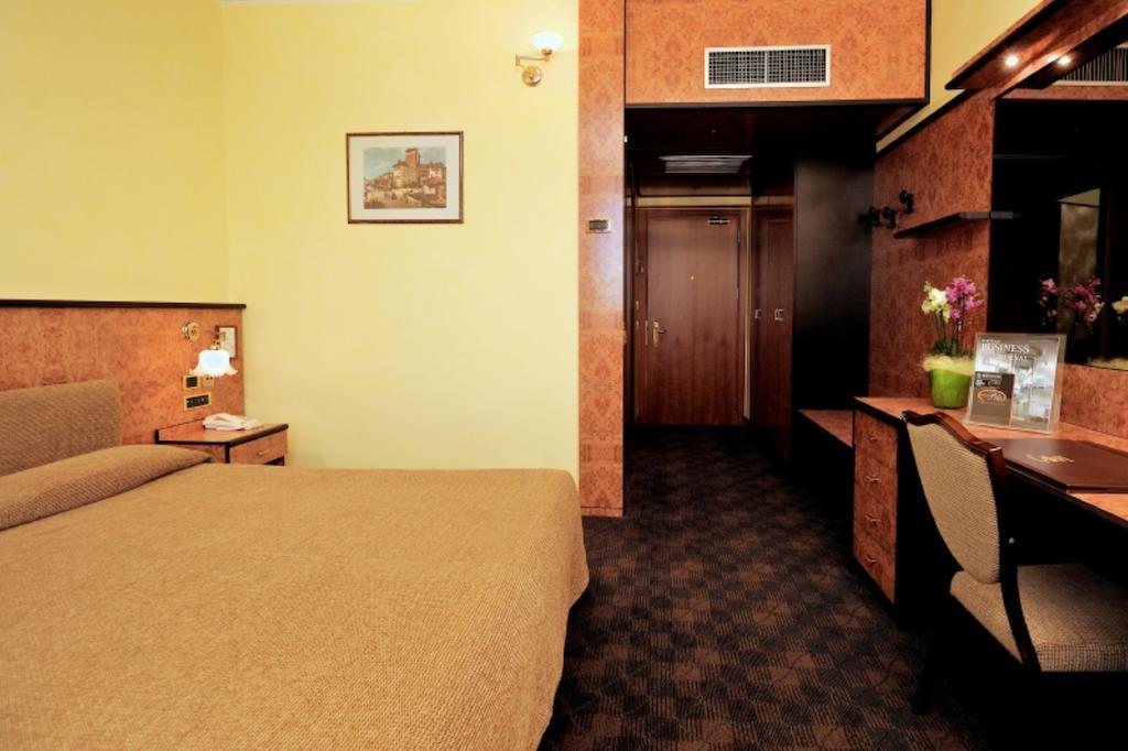 Cusago Hotel Le Moran מראה חיצוני תמונה